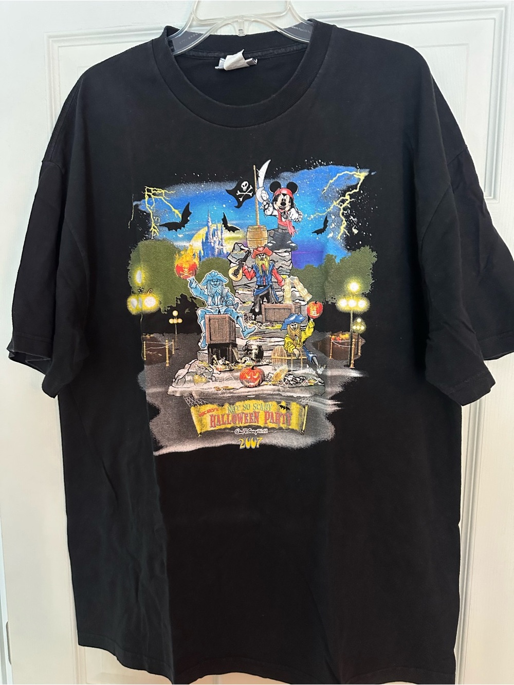 Disneys 2007 MNSSHP Black Halloween Party Graphic Tee